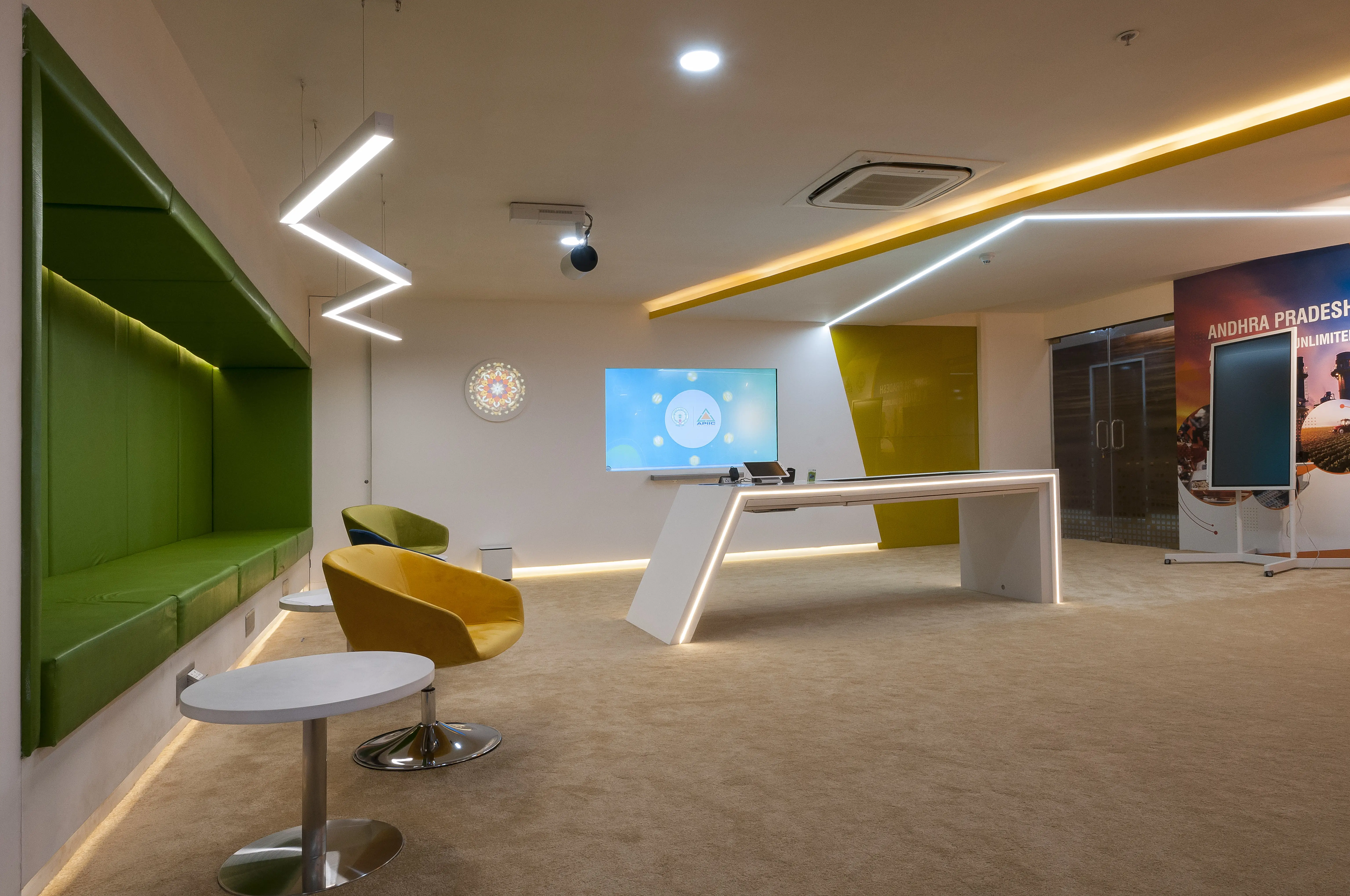 APIIC gallery image 8