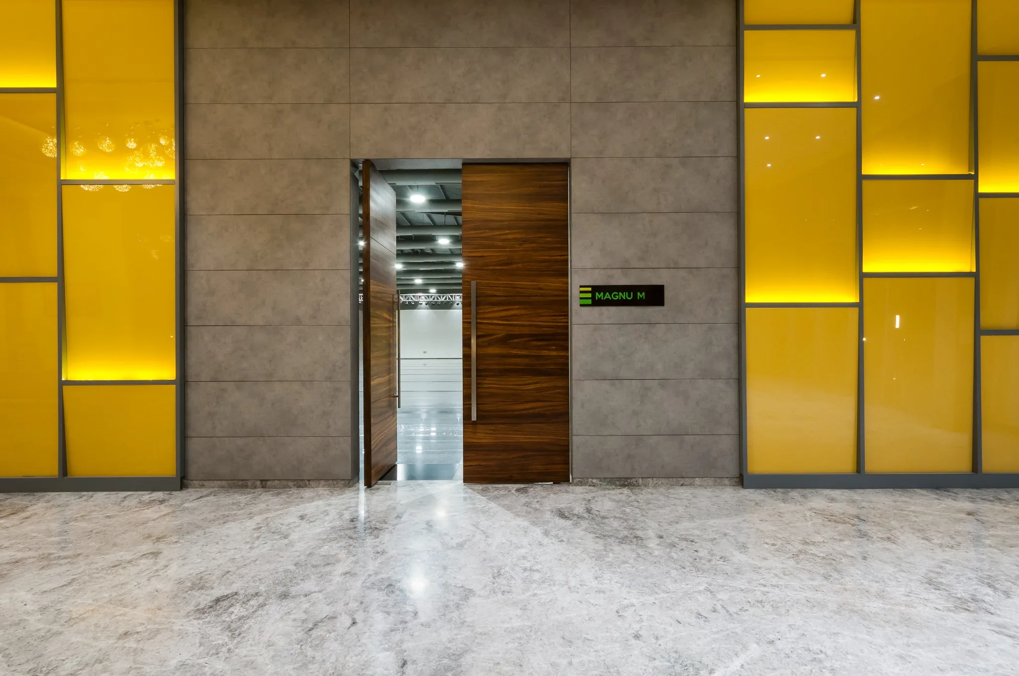 Auspecius hall door connection