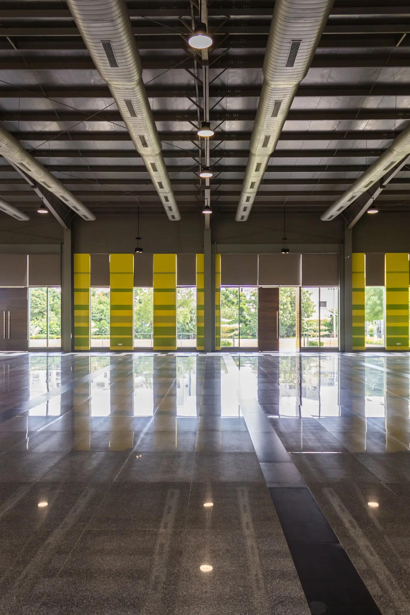 Auspecius empty hall reflection