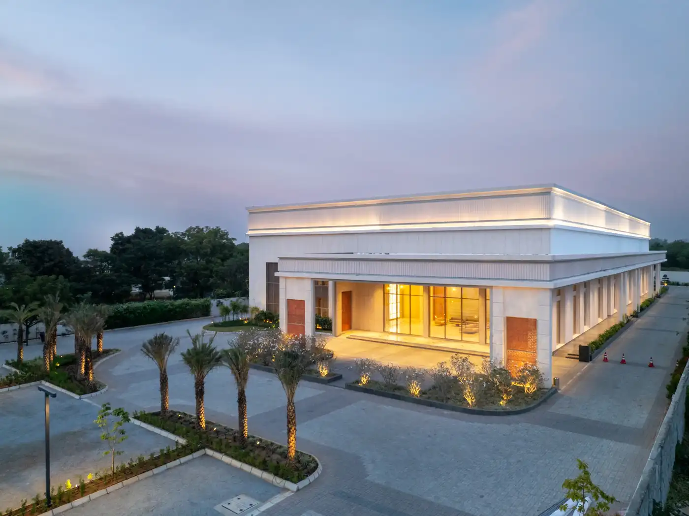 MOMENTUS gallery image 11