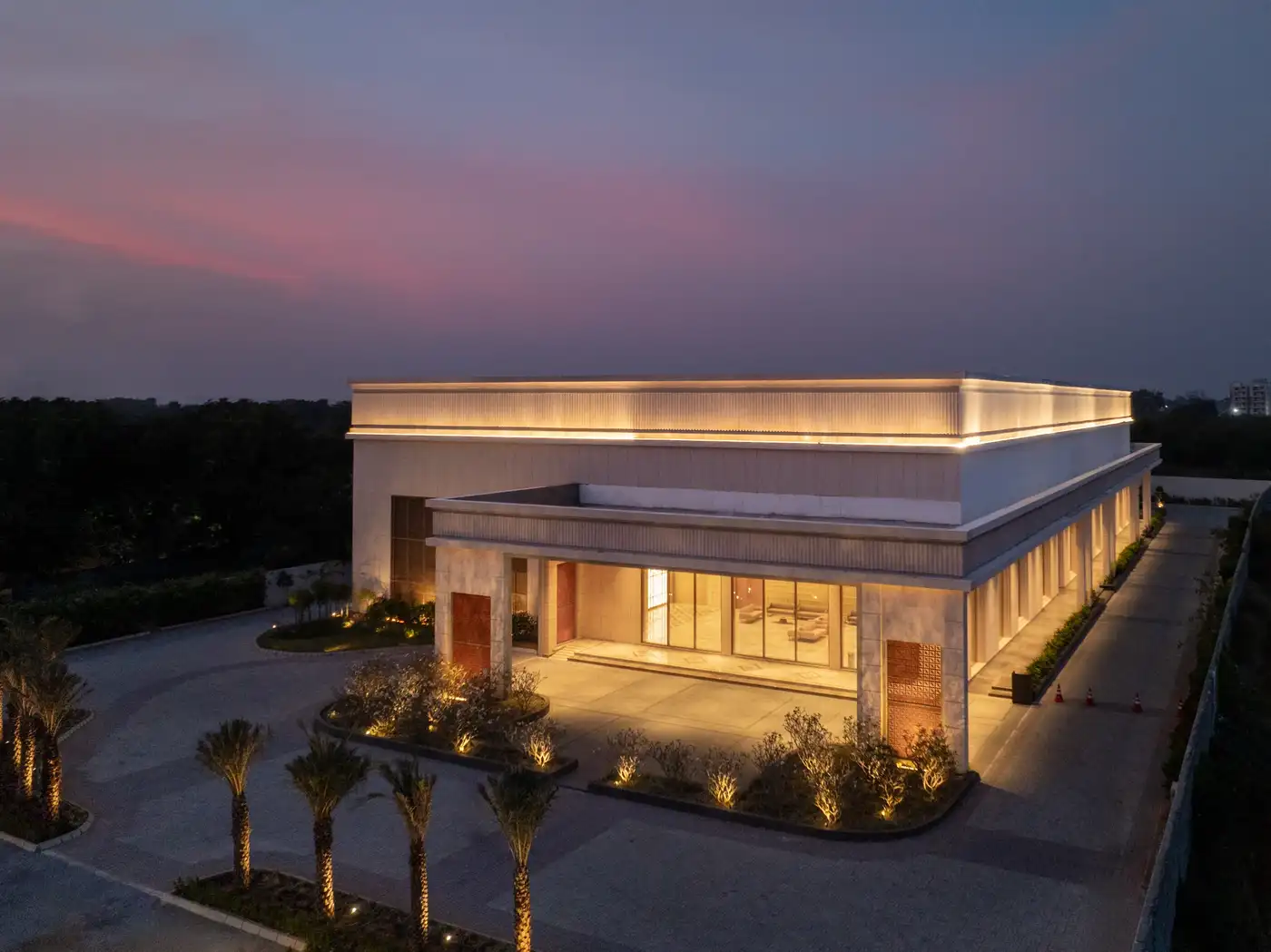 MOMENTUS gallery image 12